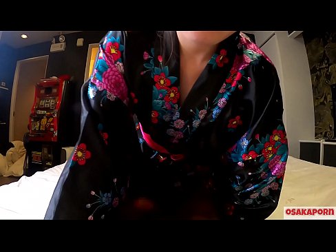 ❤️ Mladé cosplay dievča miluje sex až do orgazmu so squirtom v koníčku a fajkou. Ázijské dievča s chlpatou kundičkou a krásnymi prsiami v tradičnom japonskom kostýme v amatérskom videu, ktoré ukazuje masturbáciu so šukacími hračkami. Sakura 3 OSAKAPORN. ☑  Sex na nás ☑